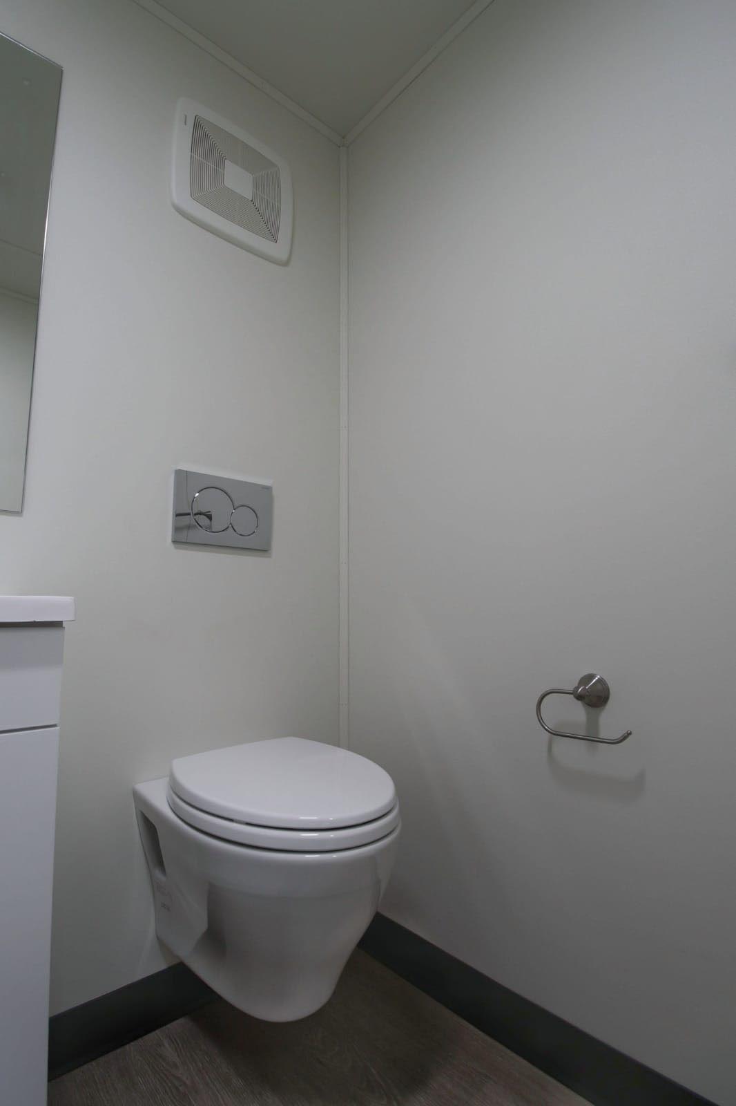 20′ Site office + Washroom - Container Systems Australia