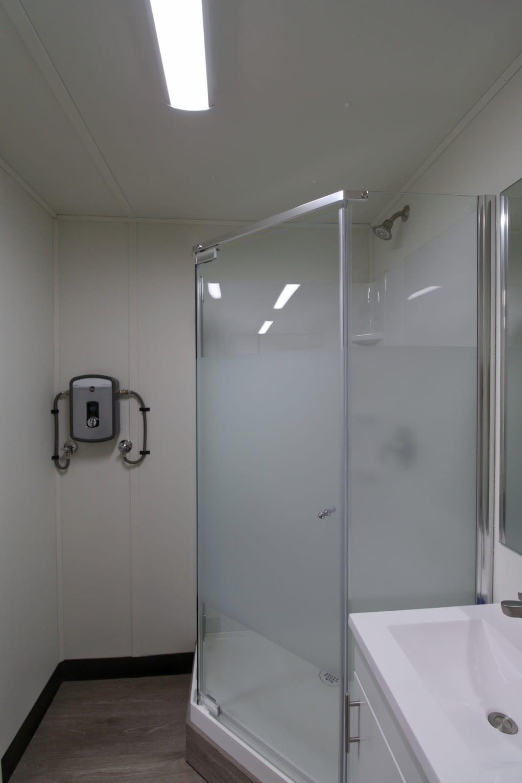 20′ Site office + Washroom - Container Systems Australia