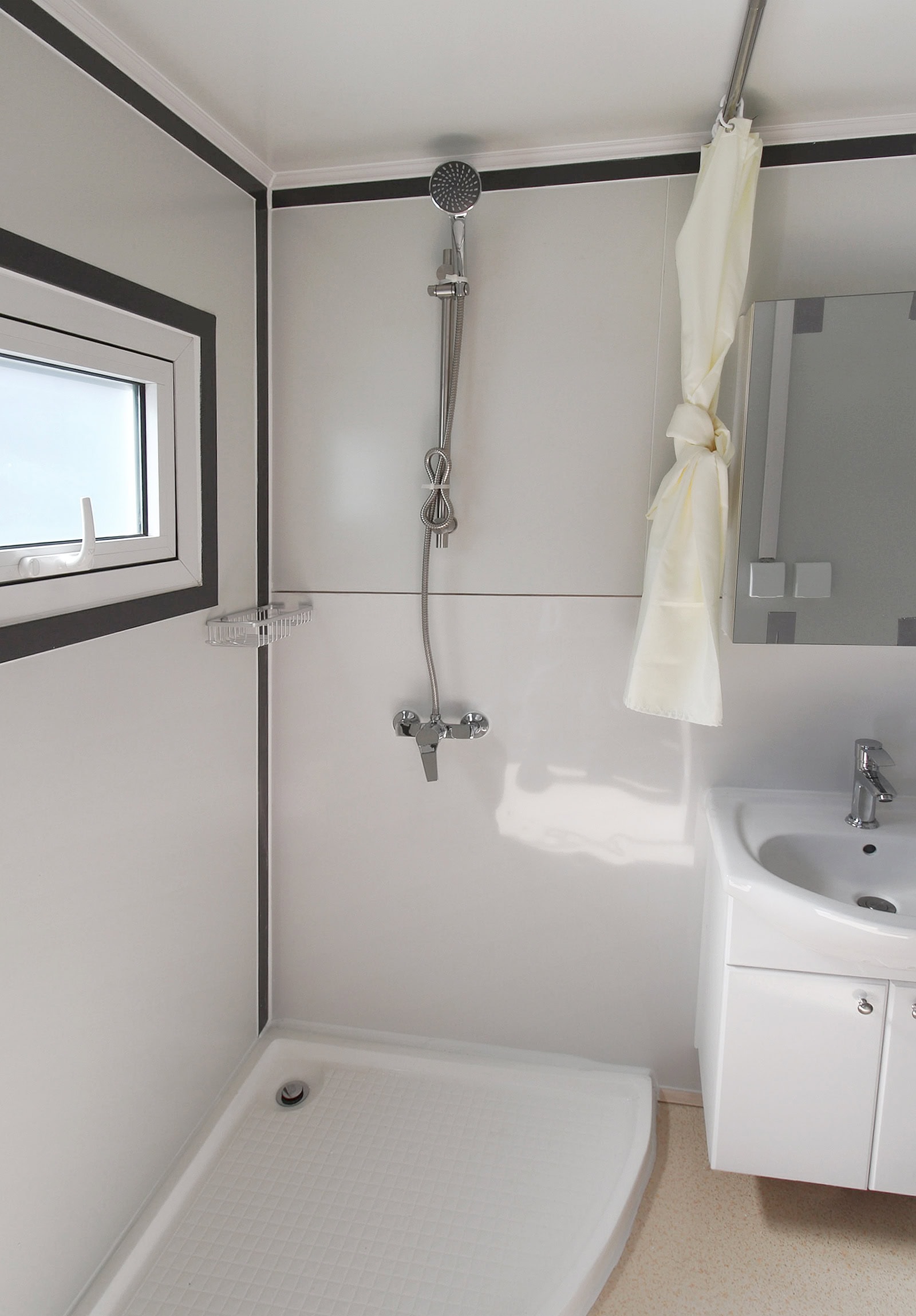 M&B | Modular Housing Pod - Container Systems Australia