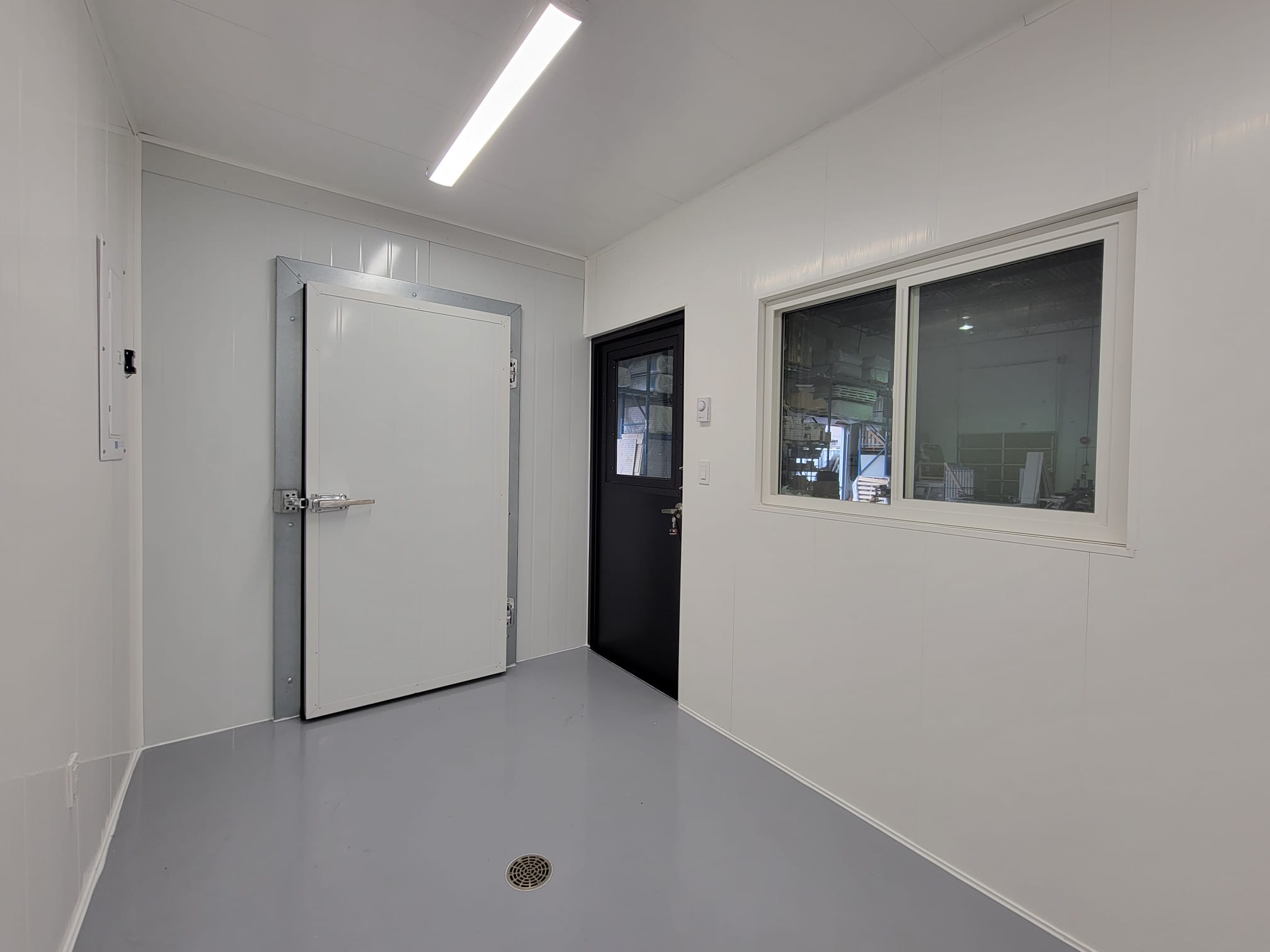 Food Processing Unit With Walk in Cooler - Container Systems Australia