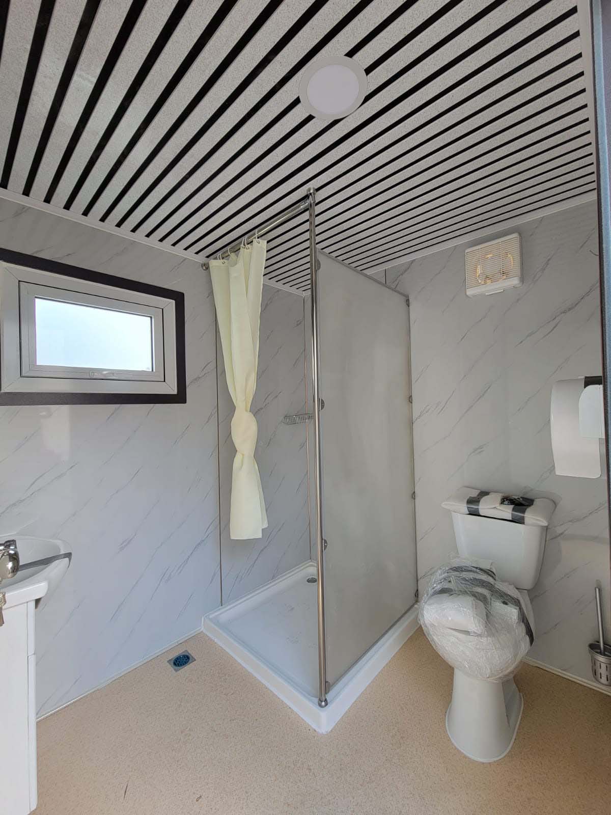 M&B | Portable Washroom + Shower - Container Systems Australia