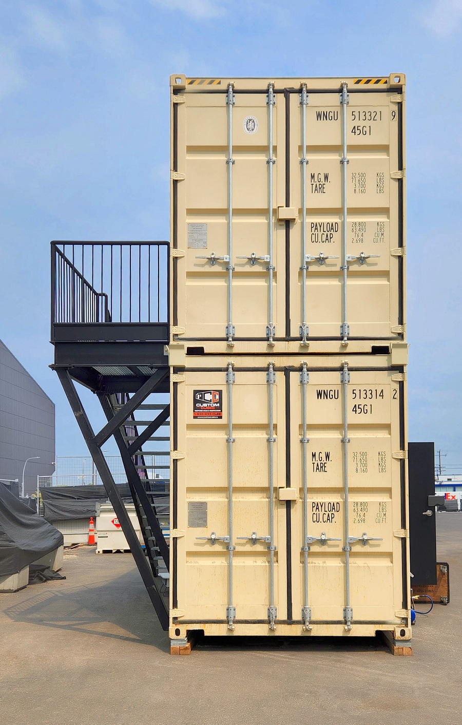 40’HC VIP Area with Patio for the Oilers - Container Systems Australia