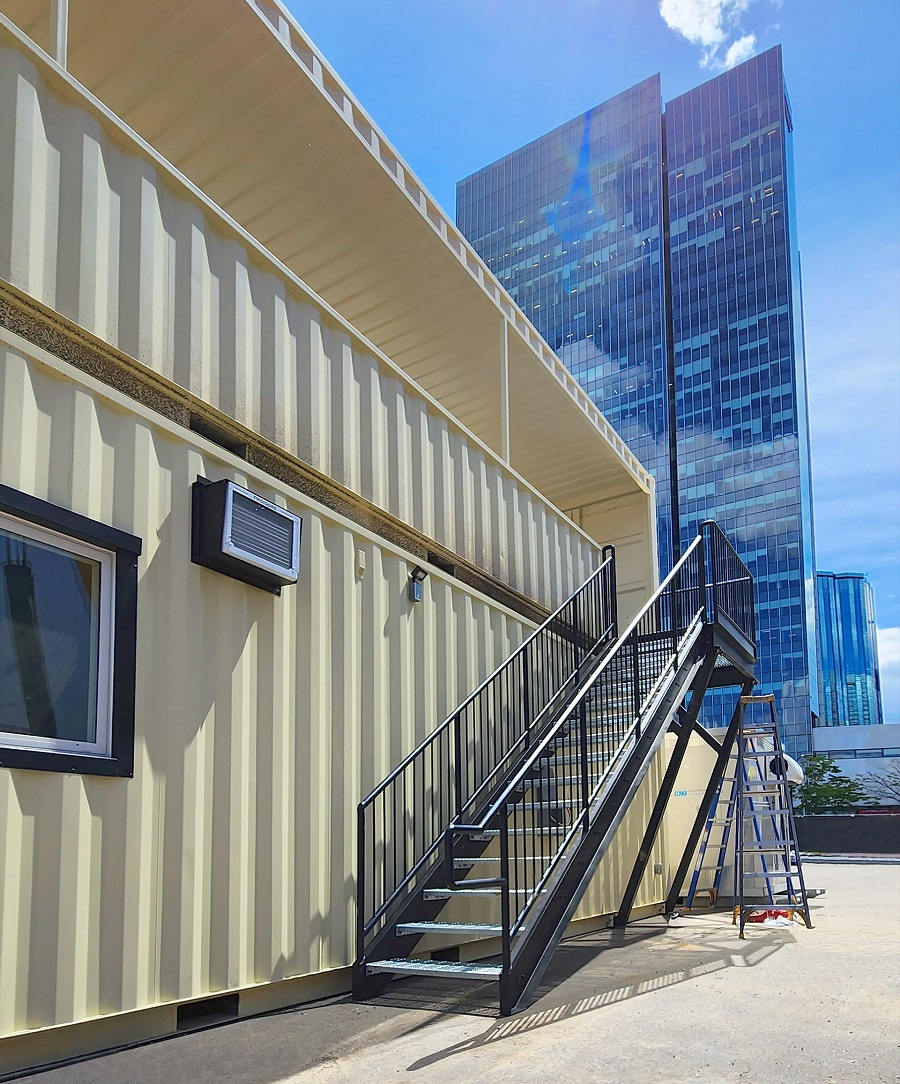 40’HC VIP Area with Patio for the Oilers - Container Systems Australia